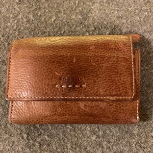 EUC Fossil trifold leather wallet